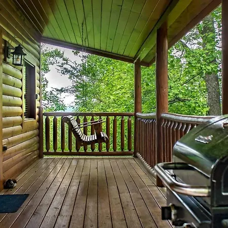 Villa Holly Tree Hideaway - Semi Secluded Mtn Setting à Sevierville Extérieur photo